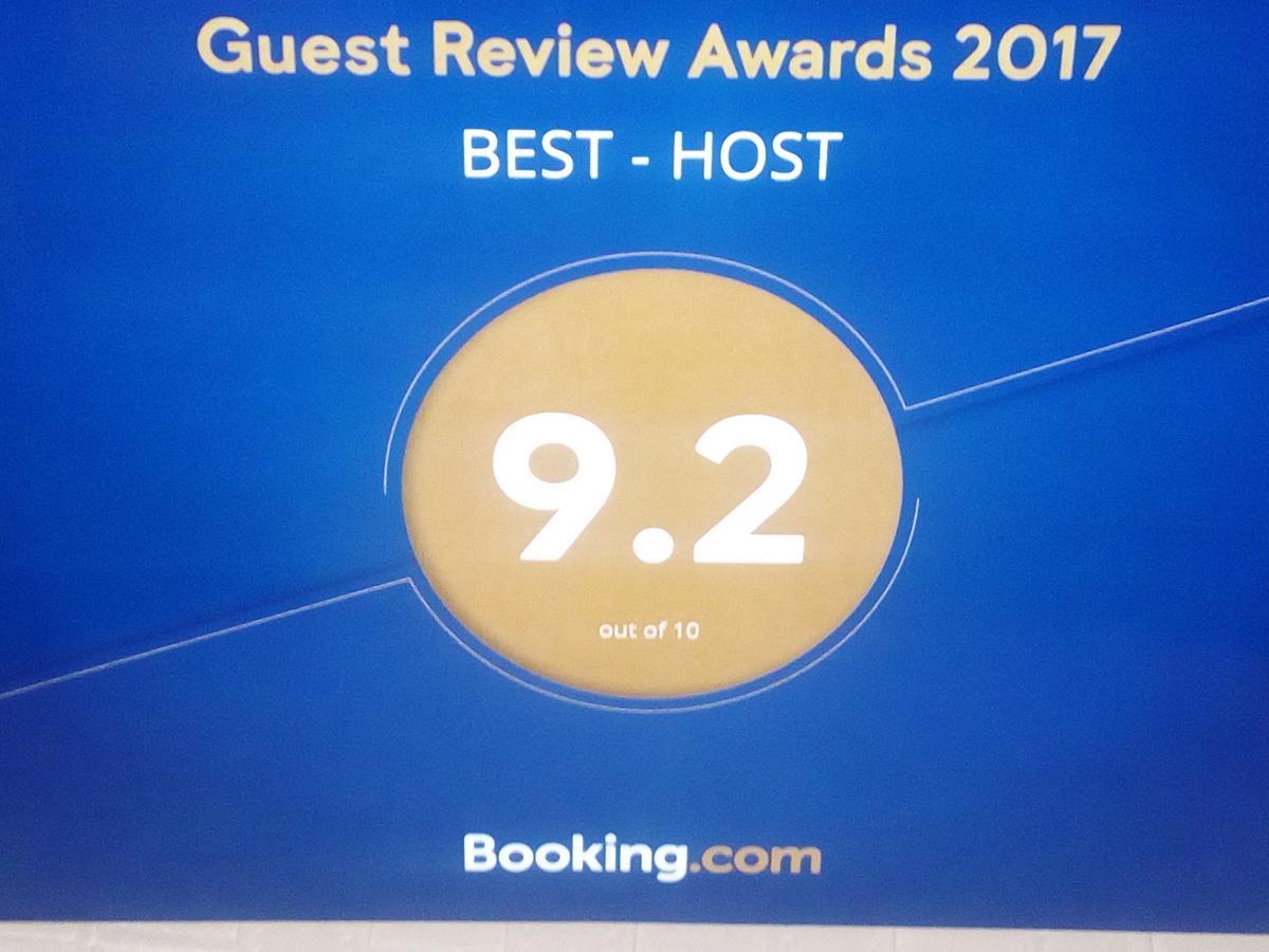 Best Host Sighnaghi Exterior photo